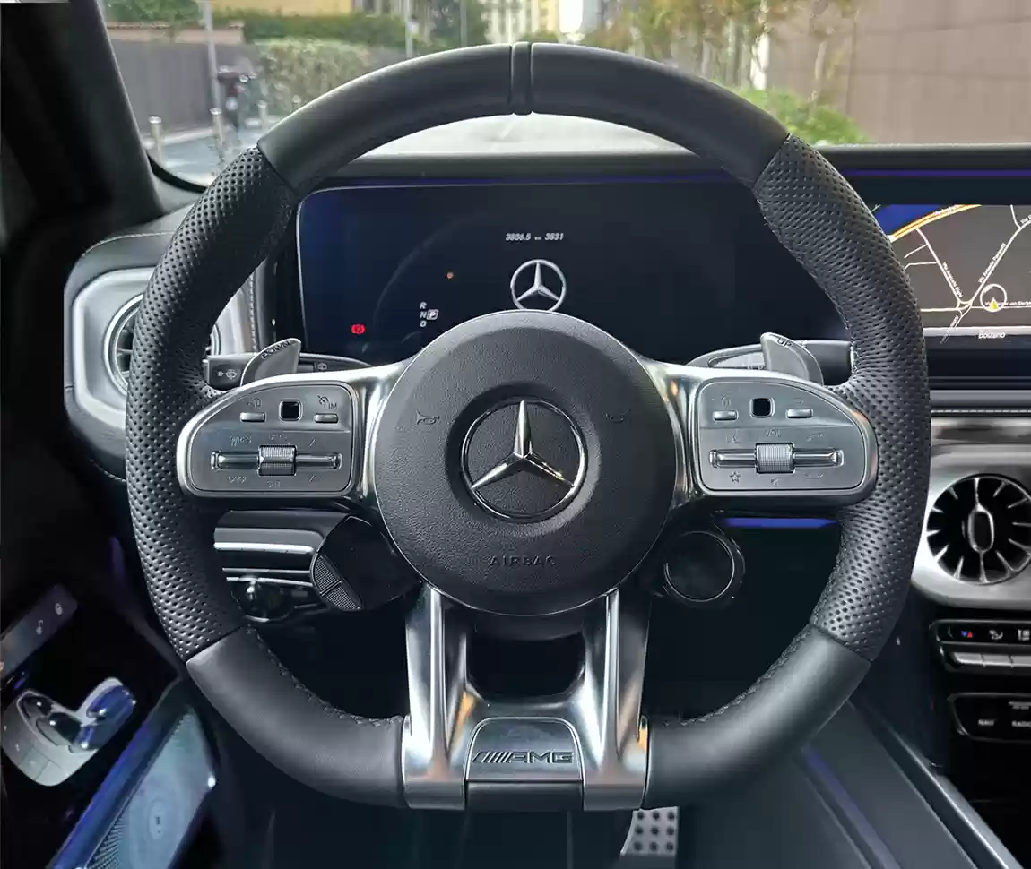 Mercedes G63 6